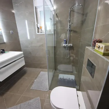Horvat Apartment *